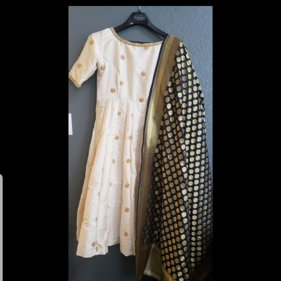 Indian pakistani anarkali salwar kameez - Picture 4 of 13